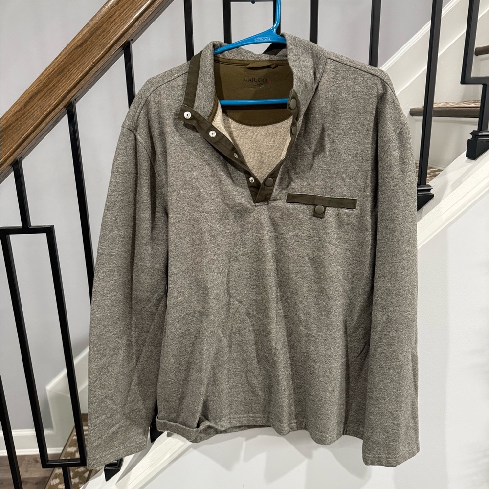 UNTUCKit Gray/Olive Green Long Sleeve Shirt/pullover